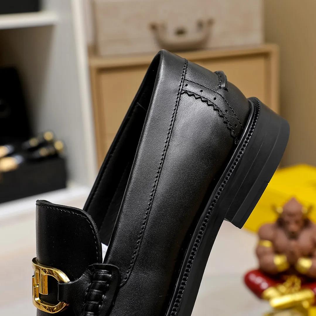 Men's shoes💰440 🕷🕷【FENDI】The latest men's formal leather shoes🇨🇳Classic series not to be missed💯The first layer is made of imported first-layer cowhide☘Original quality, the leather is smooth and delicate🎋The version is awesome, the perfect streamlined silhouette🍇🐮Leather lining, black, size 38-45...